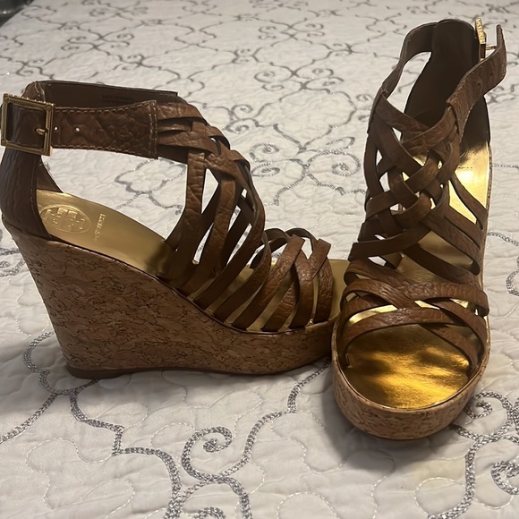 7 1/2 M Tory Burch s - Picture 2 of 6